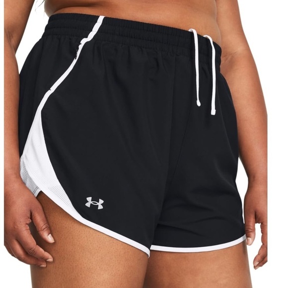 Under Armour Pants - Under Armor Black & White 2.0 Fly By Shorts